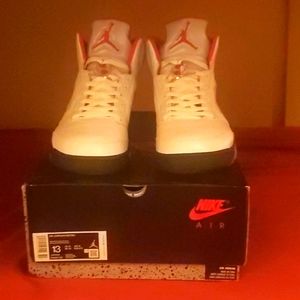 2020 Authentic Jordan Retro 5 White Fire Red Sz.13 Worn Twice